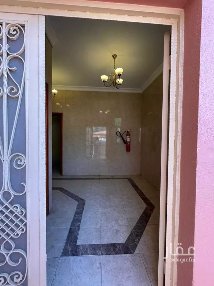 فيلا للإيجار في شارع النزاهة, حي الضباب, مدينة أبها, منطقة عسير صورة 3