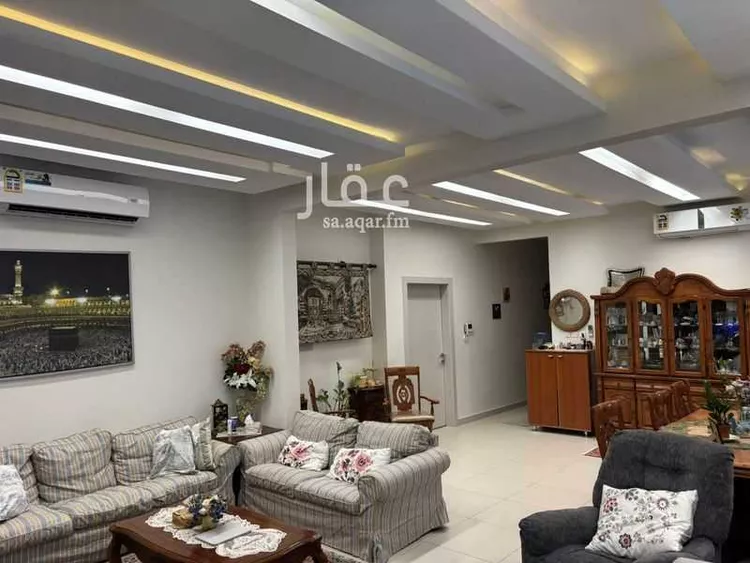 فيلا للبيع في شارع مغيرة, حي الوادي, مدينة الرياض, منطقة الرياض صورة 2