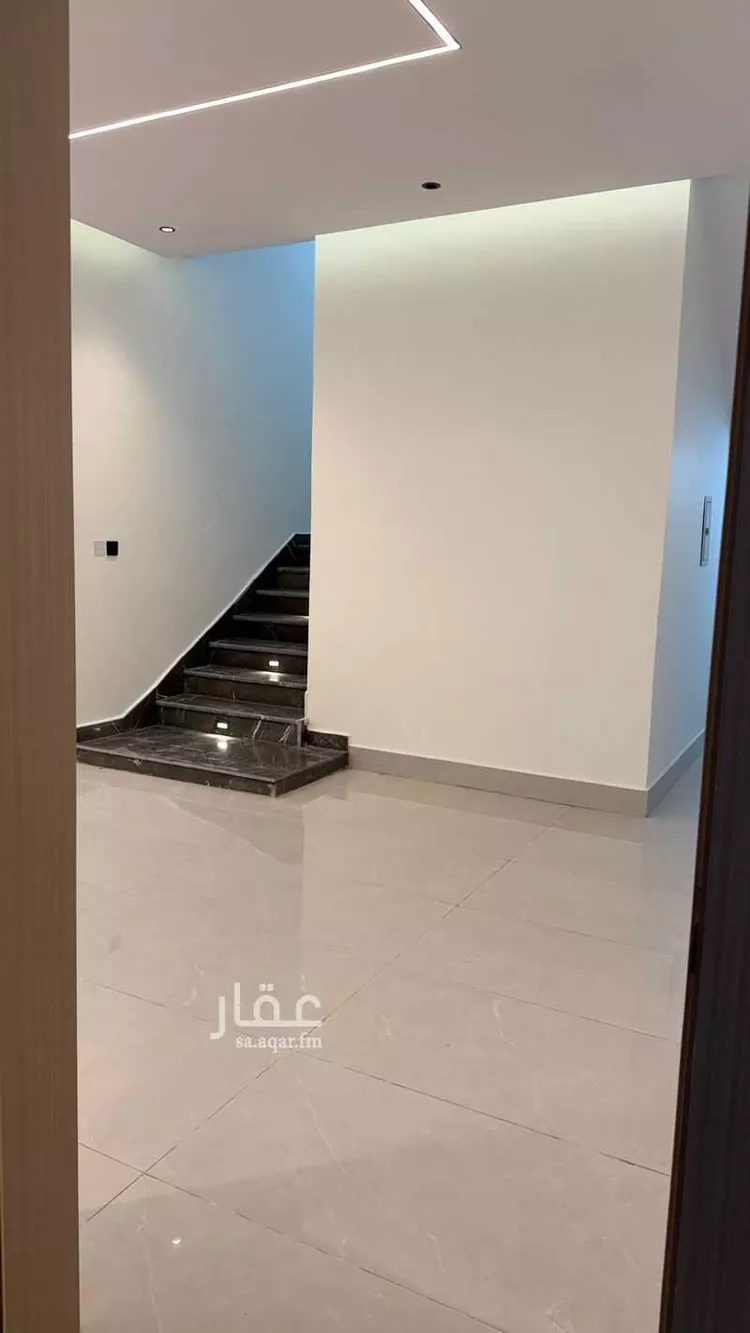 فيلا للبيع في شارع أحمد القيسي ، حي الرمال ، الرياض ، منطقة الرياض صورة 2