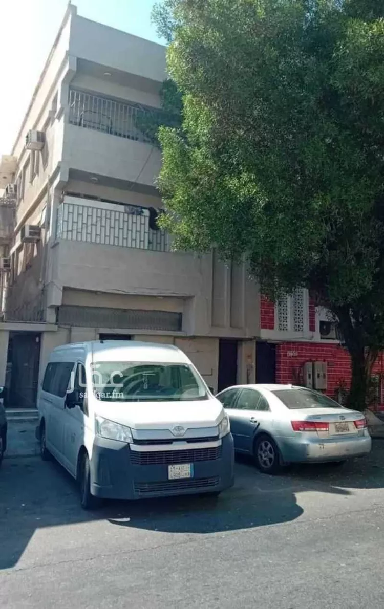 عمارة للبيع في شارع الخرج, حي الثقبة, مدينة الخبر, المنطقة الشرقية