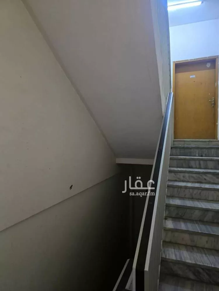 عمارة للبيع في شارع التاسع عشر, حي الثقبة, مدينة الخبر, المنطقة الشرقية صورة 3