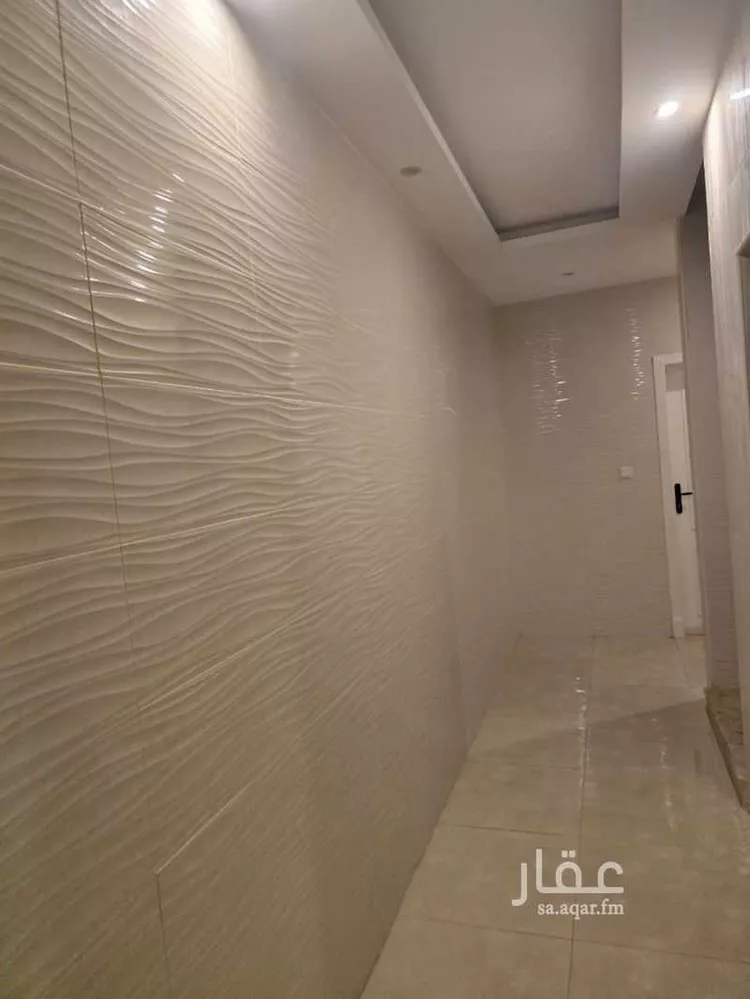 عمارة للبيع في شارع بريدة, حي الثقبة, مدينة الخبر, المنطقة الشرقية صورة 3