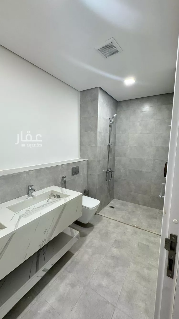 فيلا للإيجار في شارع رقم 227, حي النرجس, مدينة الرياض, منطقة الرياض صورة 3