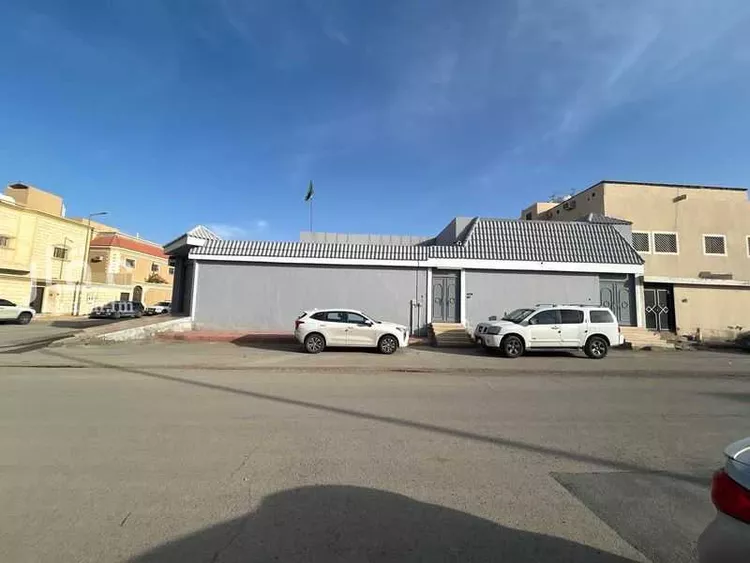دور للبيع في شارع جبل سنجار, حي الدار البيضاء, مدينة الرياض, منطقة الرياض 12