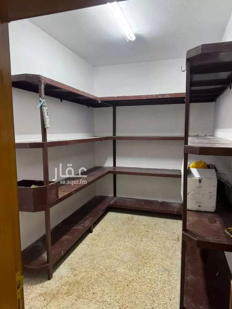 Floor for Rent in Riyadh Ad Dar Al Baida صورة 3