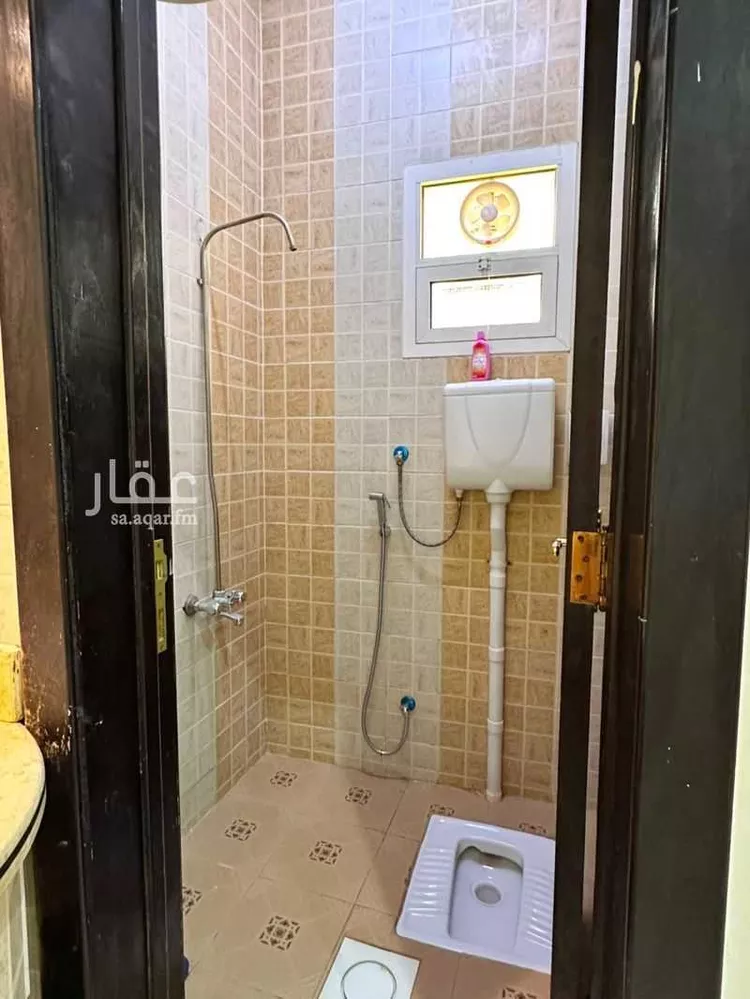 فيلا للبيع في شارع الثقفية, حي الدار البيضاء, مدينة الرياض, منطقة الرياض 15