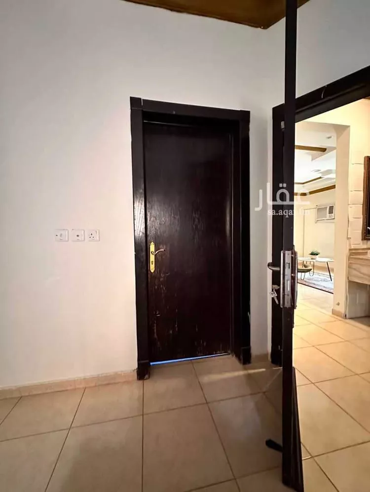 فيلا للبيع في شارع الثقفية, حي الدار البيضاء, مدينة الرياض, منطقة الرياض 9