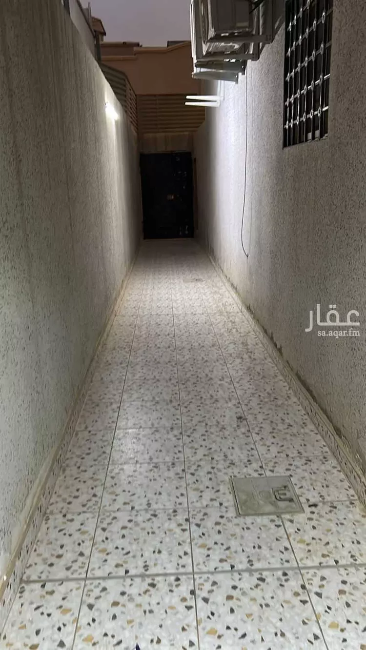 فيلا للبيع في شارع البلقة, حي الدار البيضاء, مدينة الرياض, منطقة الرياض صورة 2