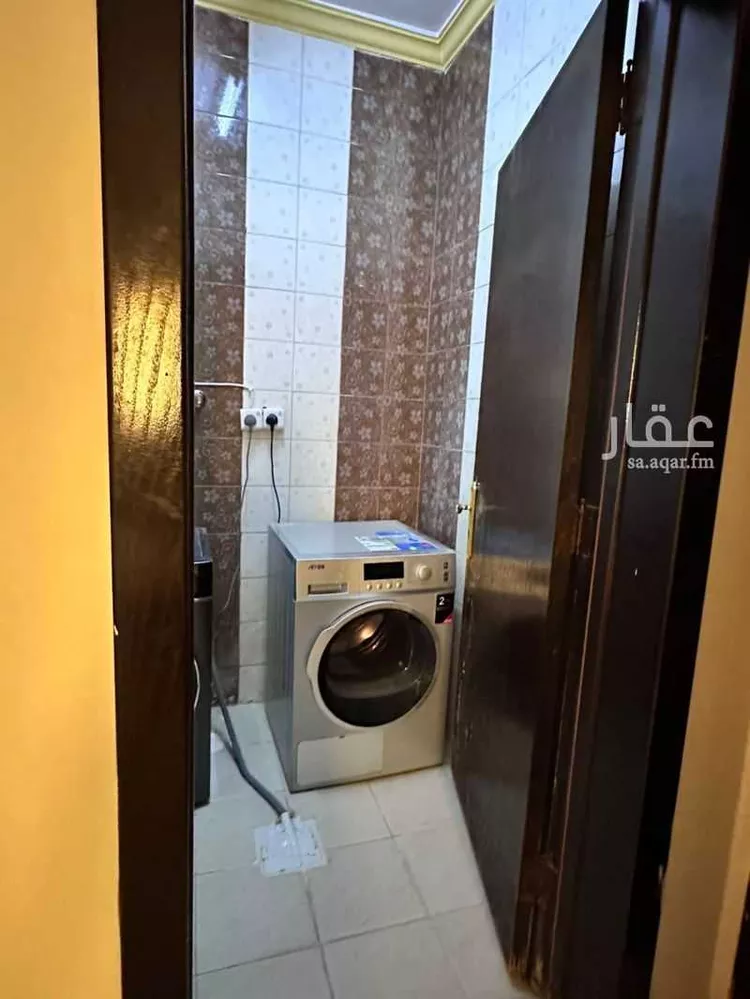 فيلا للبيع في شارع الثقفية, حي الدار البيضاء, مدينة الرياض, منطقة الرياض صورة 2