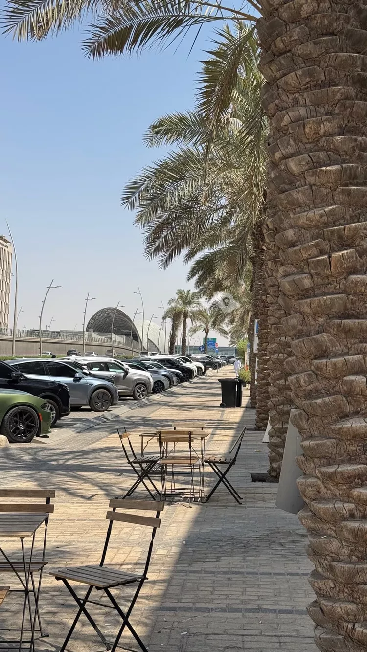 مكتب تجاري للإيجار في شارع ابن البحري, حي الملك سلمان, مدينة الرياض, منطقة الرياض صورة 2