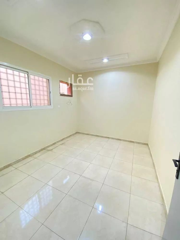 شقة للإيجار في شارع الرائد, حي بدر, مدينة الرياض, منطقة الرياض 8