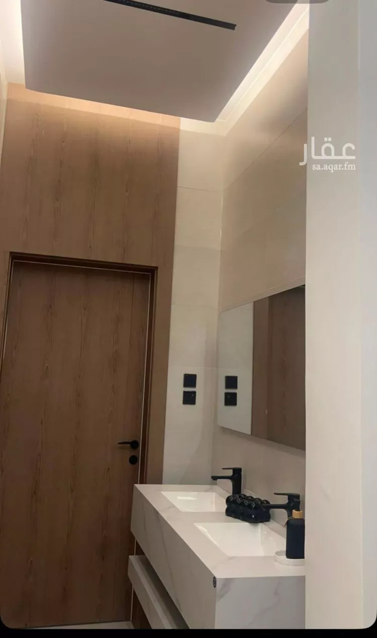 فيلا للإيجار في شارع زبيد بن الخولانى, حي المطار, مدينة المدينة المنورة, منطقة المدينة المنورة 9