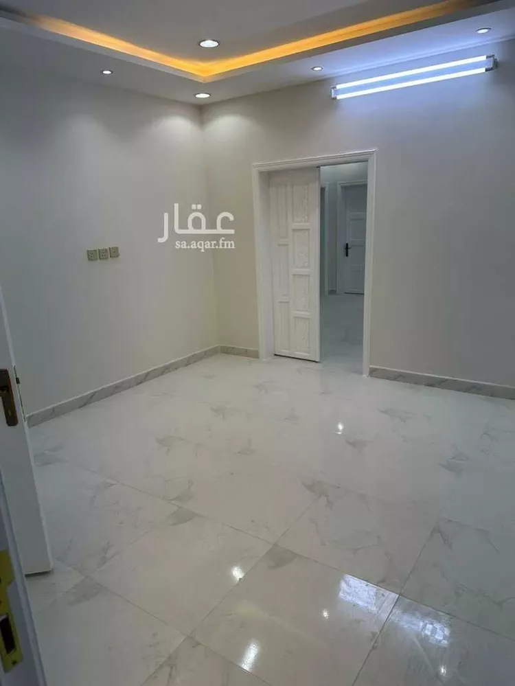 شقة للإيجار في شارع عبد الله بن النعمان ، حي الصفا ، الباحة ، منطقة الباحة صورة 3