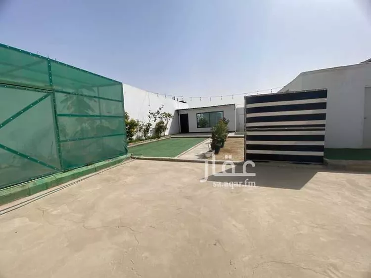 محل للبيع في شارع وادي الدويمة, حي القادسية, مدينة الرياض, منطقة الرياض