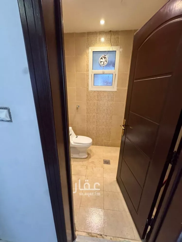 شقة للإيجار في شارع الشيخ عبدالله بن جبرين, حي القيروان, مدينة الرياض, منطقة الرياض صورة 5