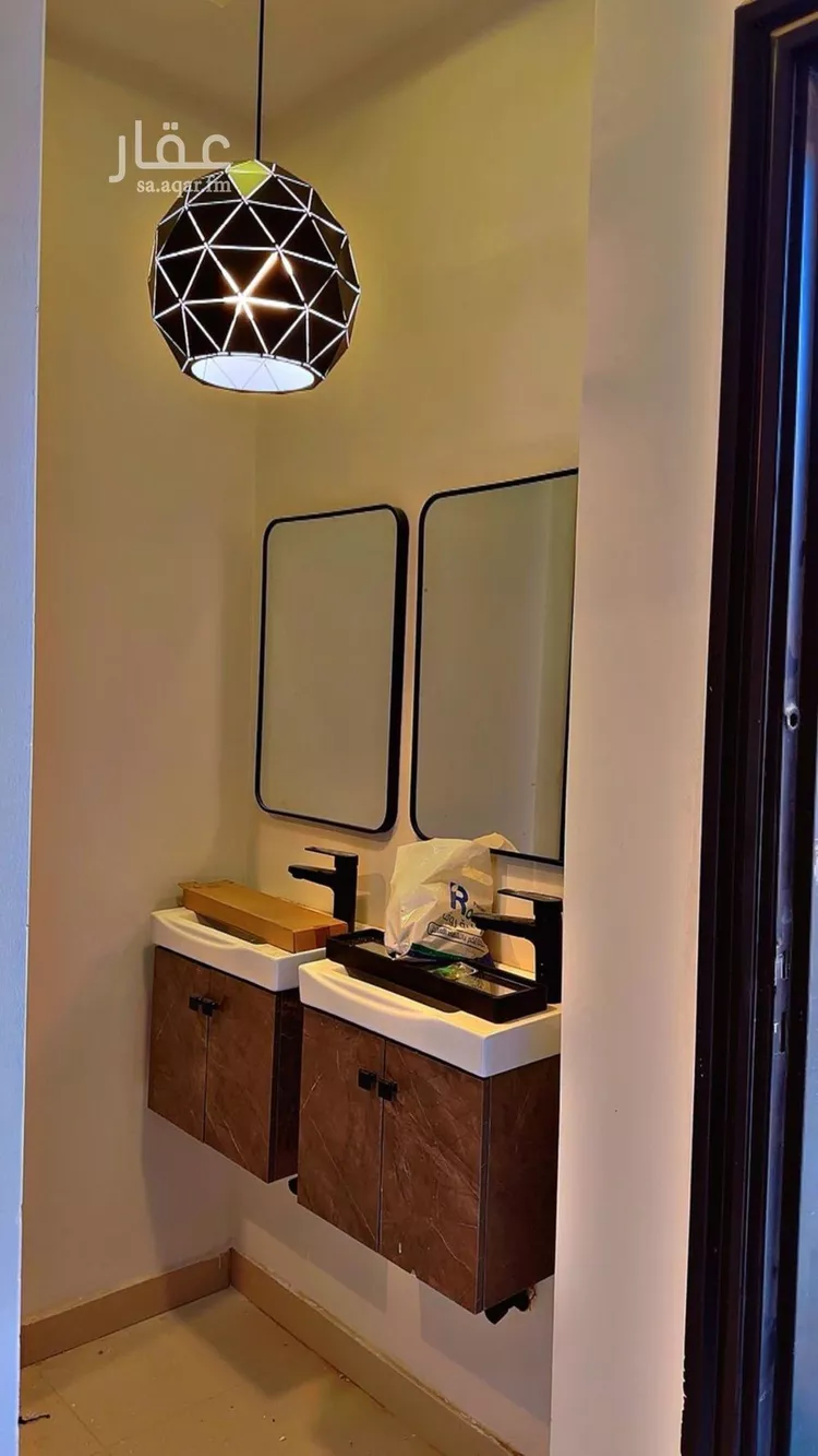 فيلا للإيجار في شارع زهير بن العلاء العبسي, حي العارض, مدينة الرياض, منطقة الرياض