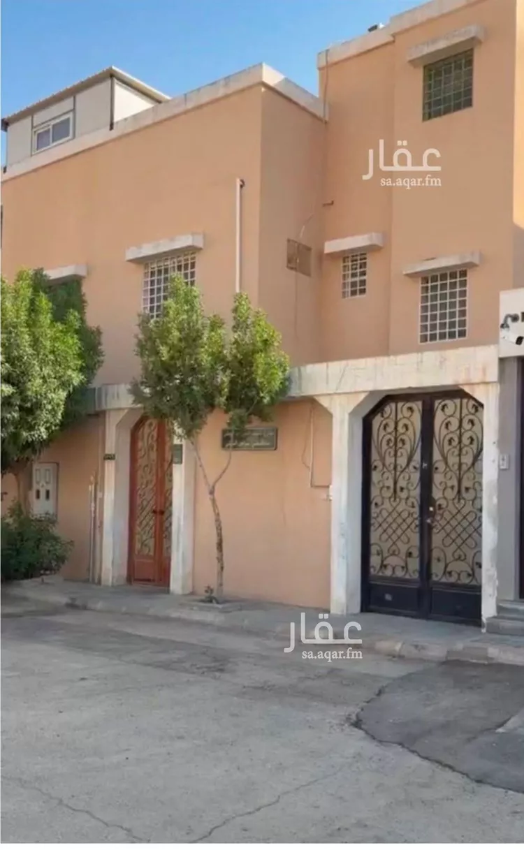 فيلا للبيع في شارع شهيد الدين ثم الوطن عبدالمغنى عواض الث, حي الشهداء, مدينة الرياض, منطقة الرياض