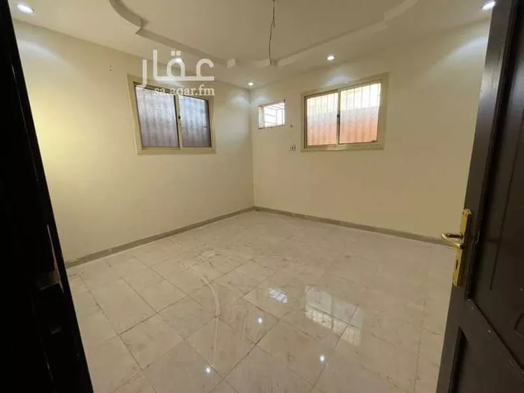 Floor for Rent in Tabuk Ar Rawdah 9