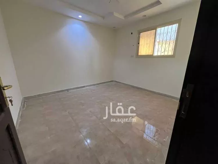 Floor for Rent in Tabuk Ar Rawdah 7