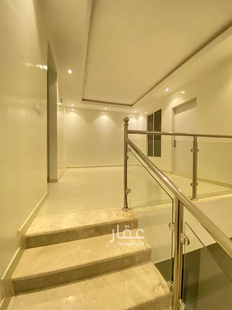 Floor for Rent in Riyadh Badr 15