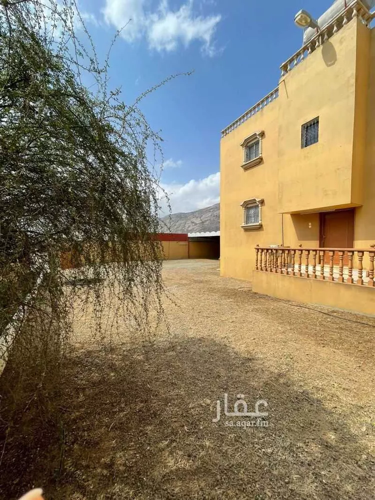 فيلا للبيع في شارع المترازات 131, حي الثوده (مكيله), مدينة الثوده (مكيله), منطقة عسير