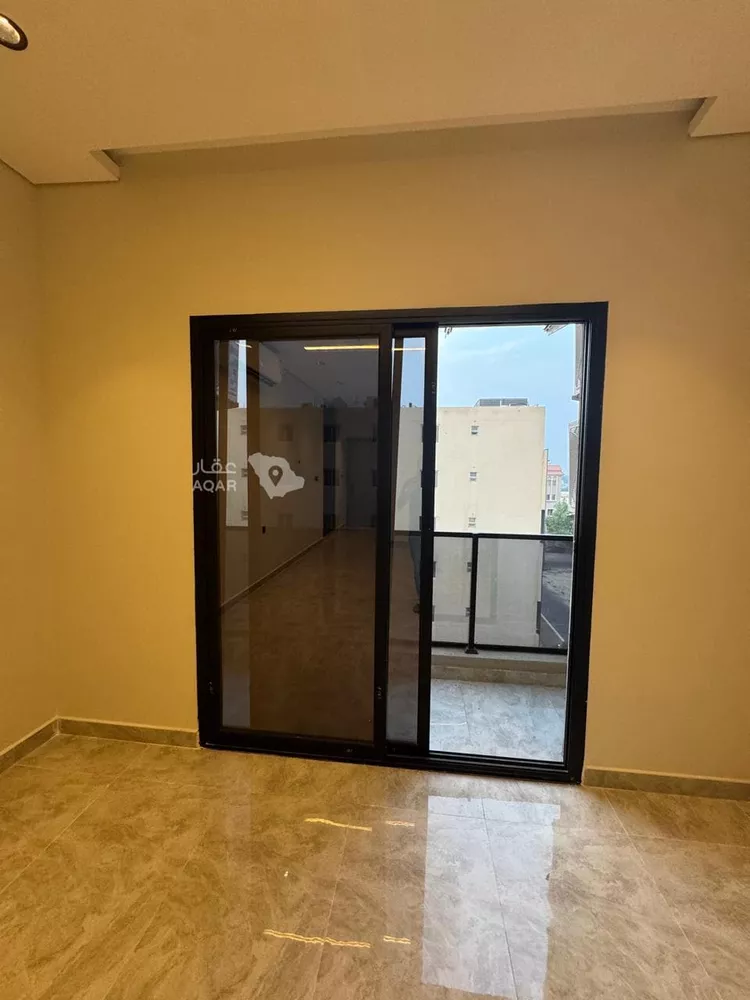 شقة للإيجار في شارع رفحاء, حي الحمراء, مدينة الخبر, المنطقة الشرقية 8