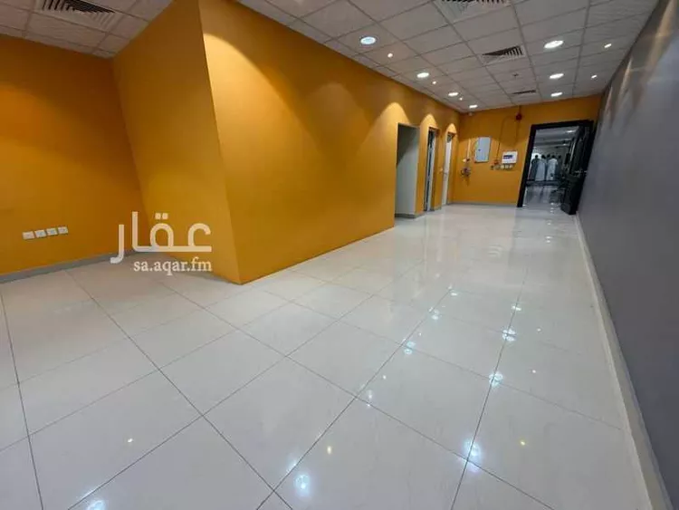 مكتب تجاري للإيجار في شارع الدائري الشرقي الفرعي, حي الربوة, مدينة الرياض, منطقة الرياض صورة 5