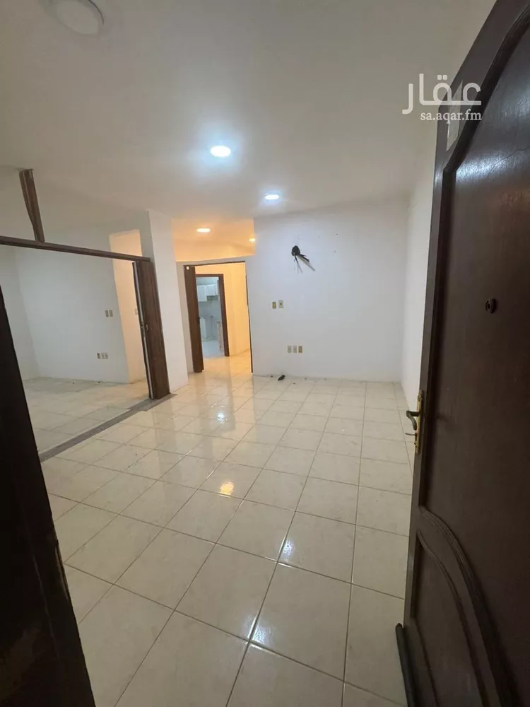 شقة للإيجار في شارع المثنى العبدي, حي الزهور, مدينة الدمام, المنطقة الشرقية