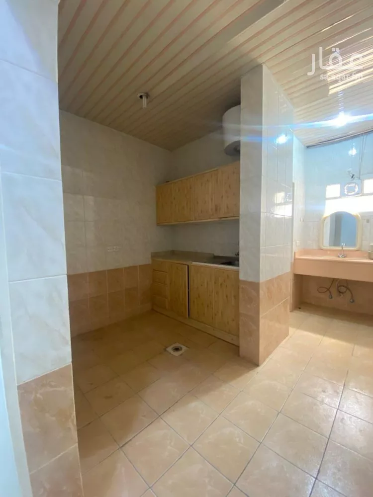 Commercial Office for Rent in Riyadh Al Malaz صورة 3