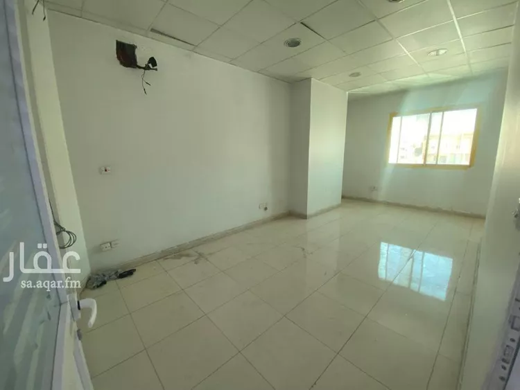 Commercial Office for Rent in Riyadh Al Malaz صورة 2
