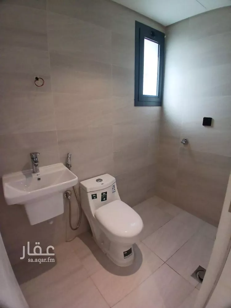 فيلا للإيجار في شارع عبدالله بن حبان, حي الرمال, مدينة الرياض, منطقة الرياض صورة 4