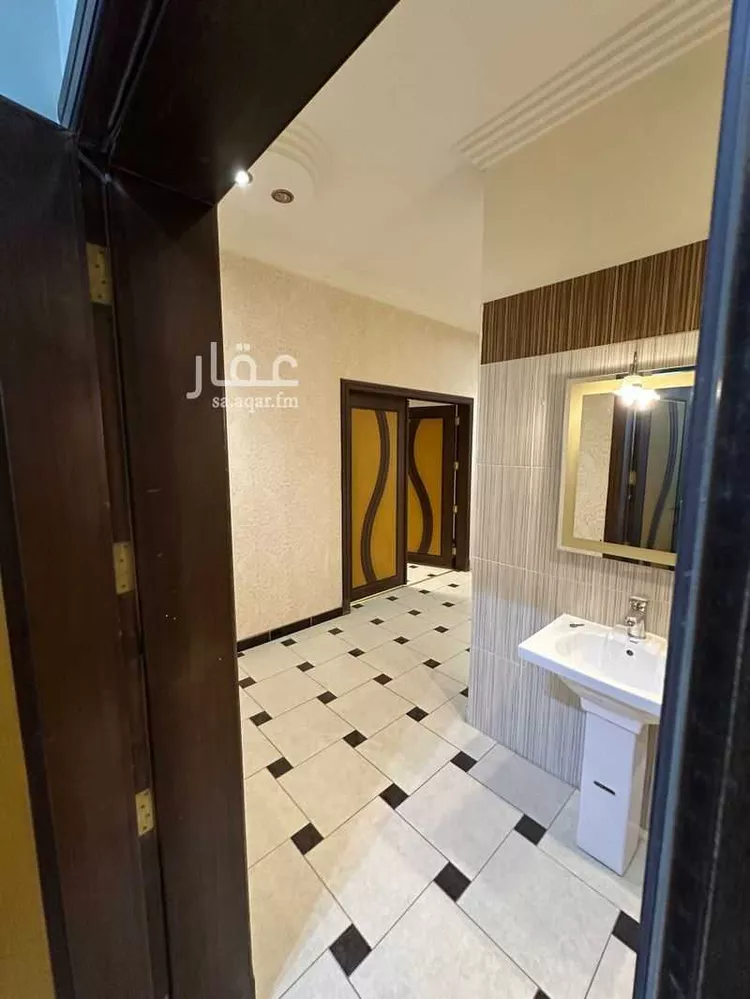 Floor for Rent in Riyadh Al Mughrizat