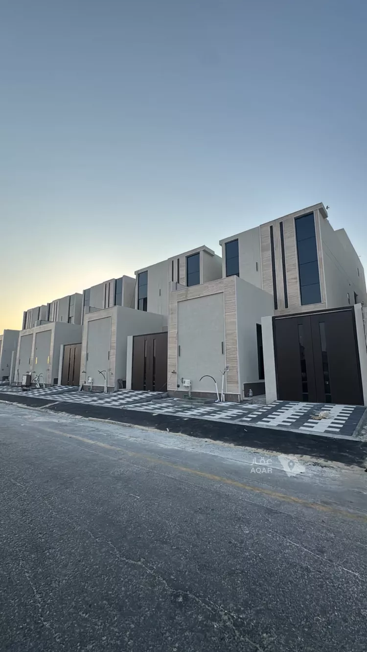 فيلا للبيع في شارع عبدالرحمن ابن ابي عقيل, حي طيبة, مدينة الدمام, المنطقة الشرقية صورة 2