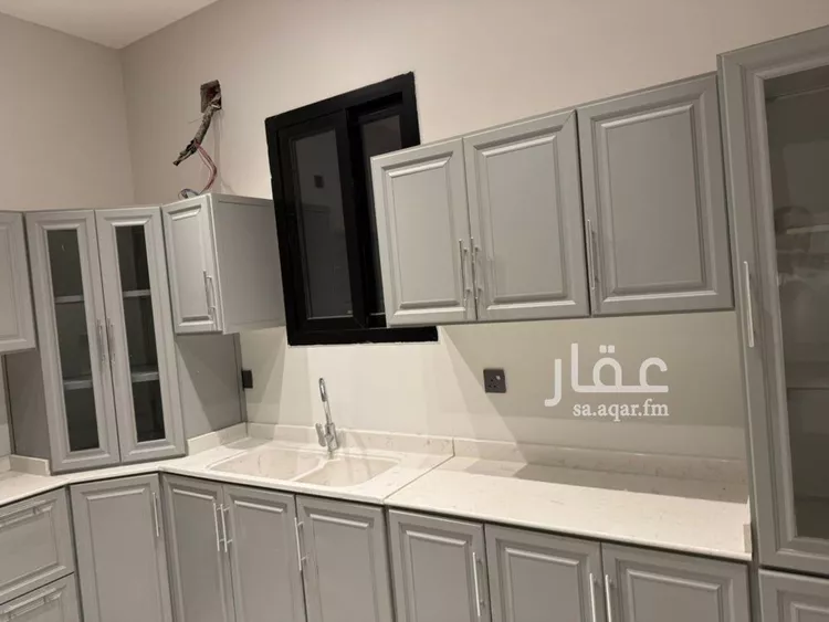 Floor for Rent in Riyadh Al Malqa 7