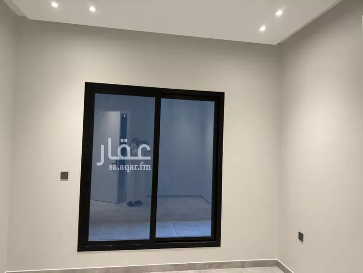 Floor for Rent in Riyadh Al Malqa 15