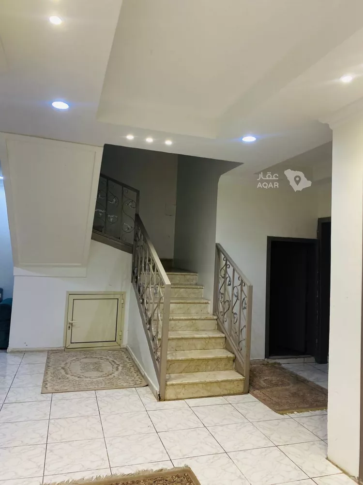 Villa for Sale in Riyadh Ishbiliyah 7