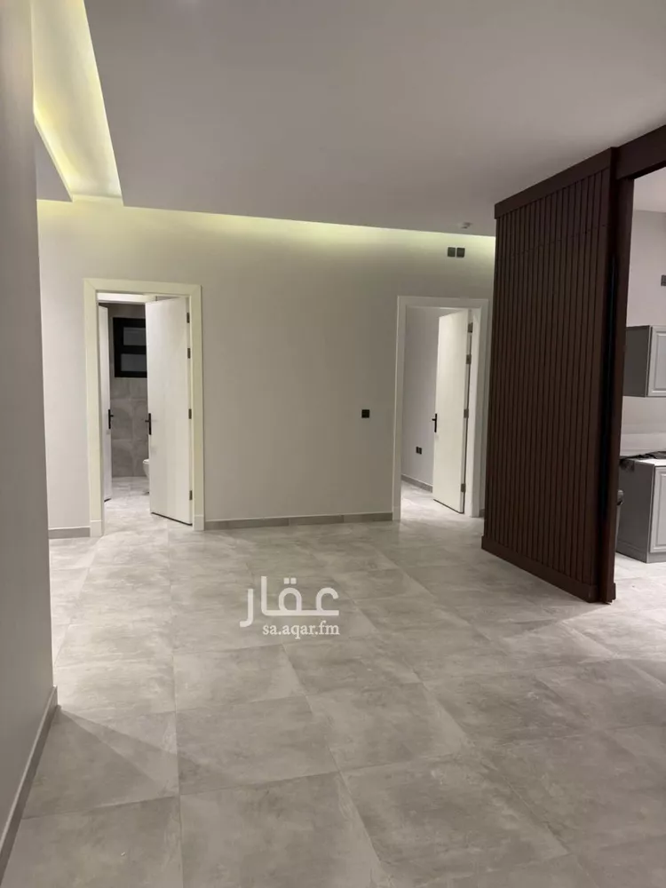 Floor for Rent in Riyadh Al Malqa 6
