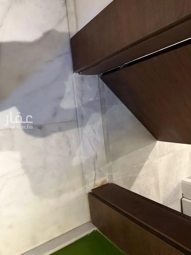 Floor for Rent in Riyadh Al Malqa 14