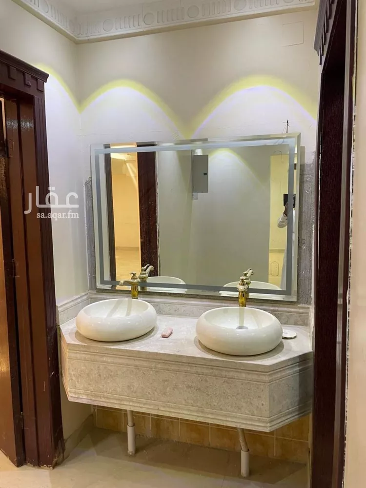 فيلا للبيع في شارع العروبة, حي إشبيلية, مدينة الرياض, منطقة الرياض صورة 5