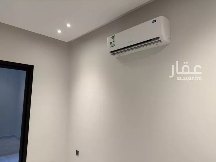 Floor for Rent in Riyadh Al Malqa 11