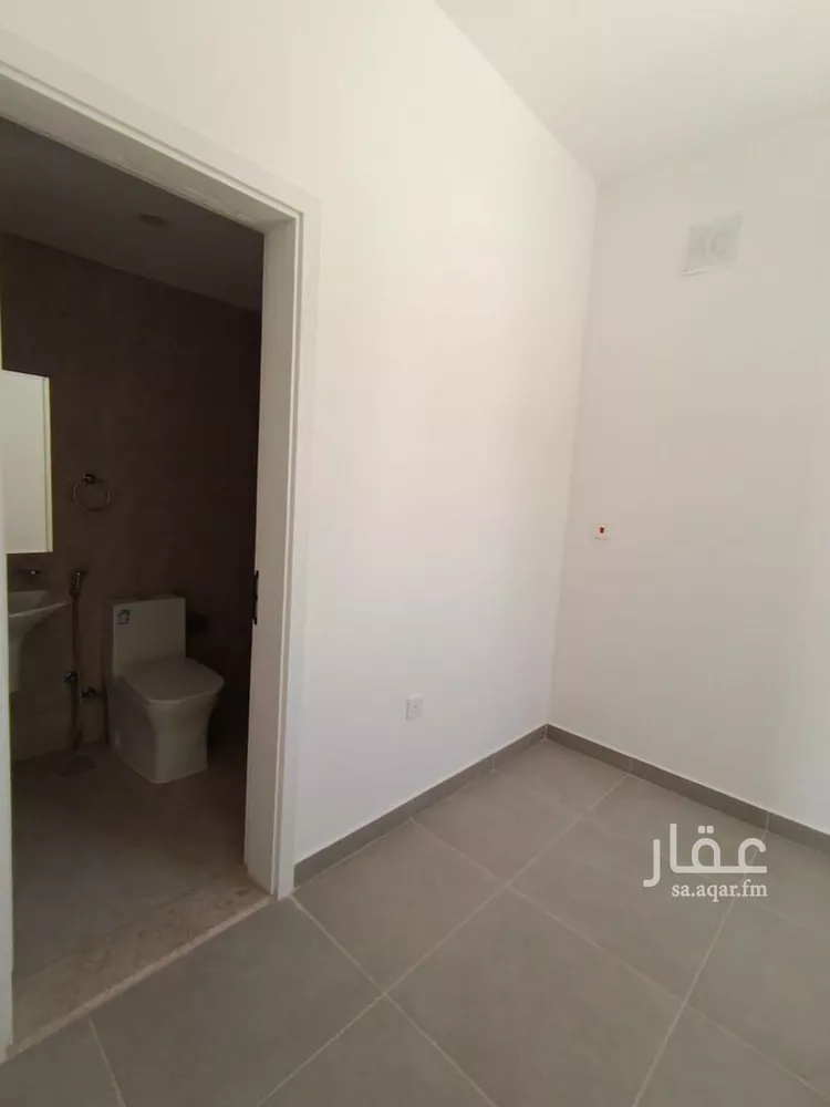 فيلا للإيجار في شارع رقم 298, حي النرجس, مدينة الرياض, منطقة الرياض صورة 2