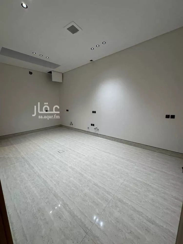 فيلا للبيع في شارع يوسف الجد, حي المهدية, مدينة الرياض, منطقة الرياض صورة 3