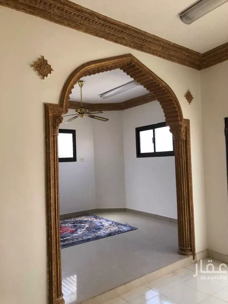 فيلا للبيع في شارع عيسى بن لهيعة, حي المطار القديم, مدينة بريدة, منطقة القصيم صورة 5