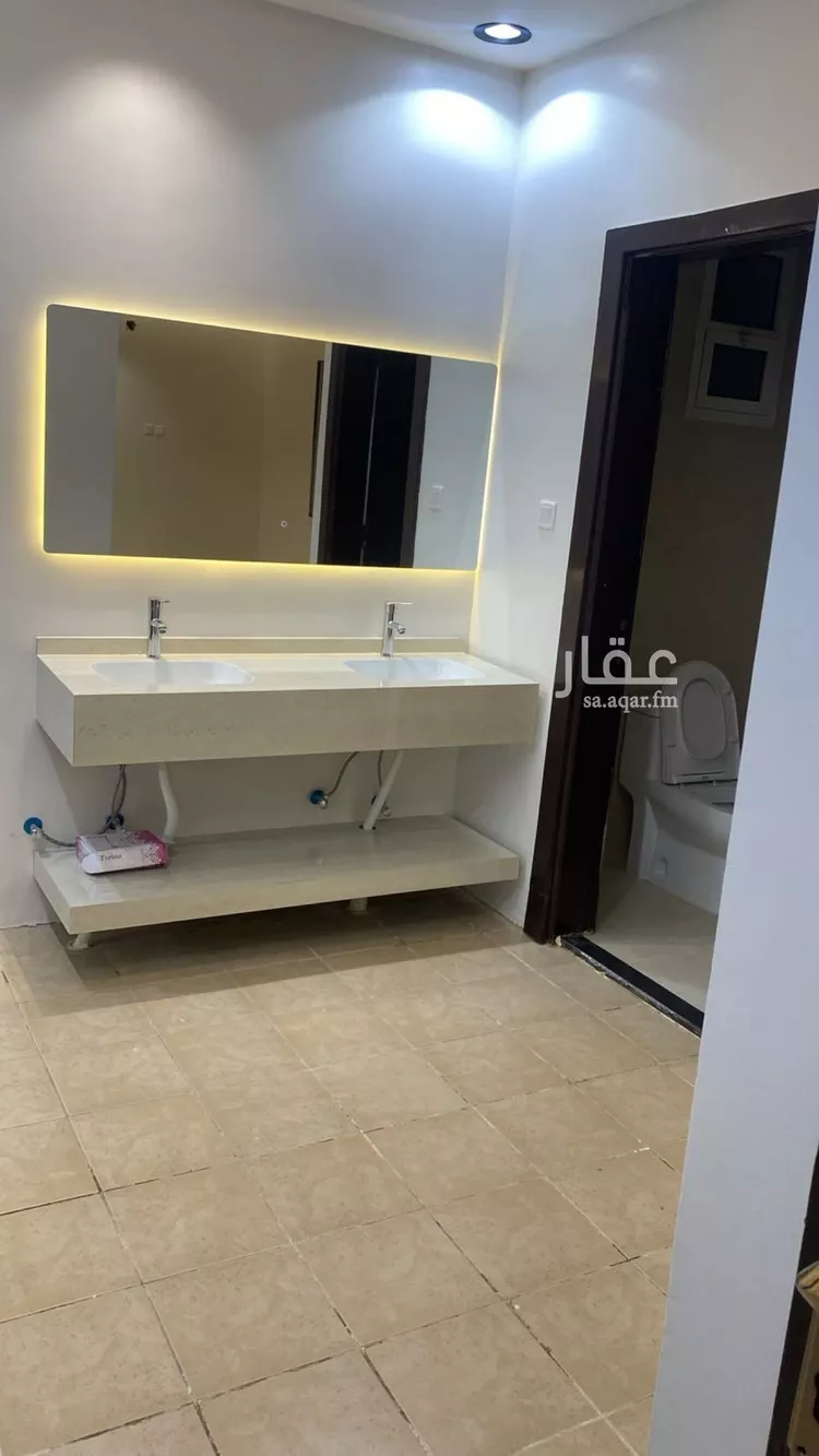 Floor for Rent in Riyadh Ishbiliyah