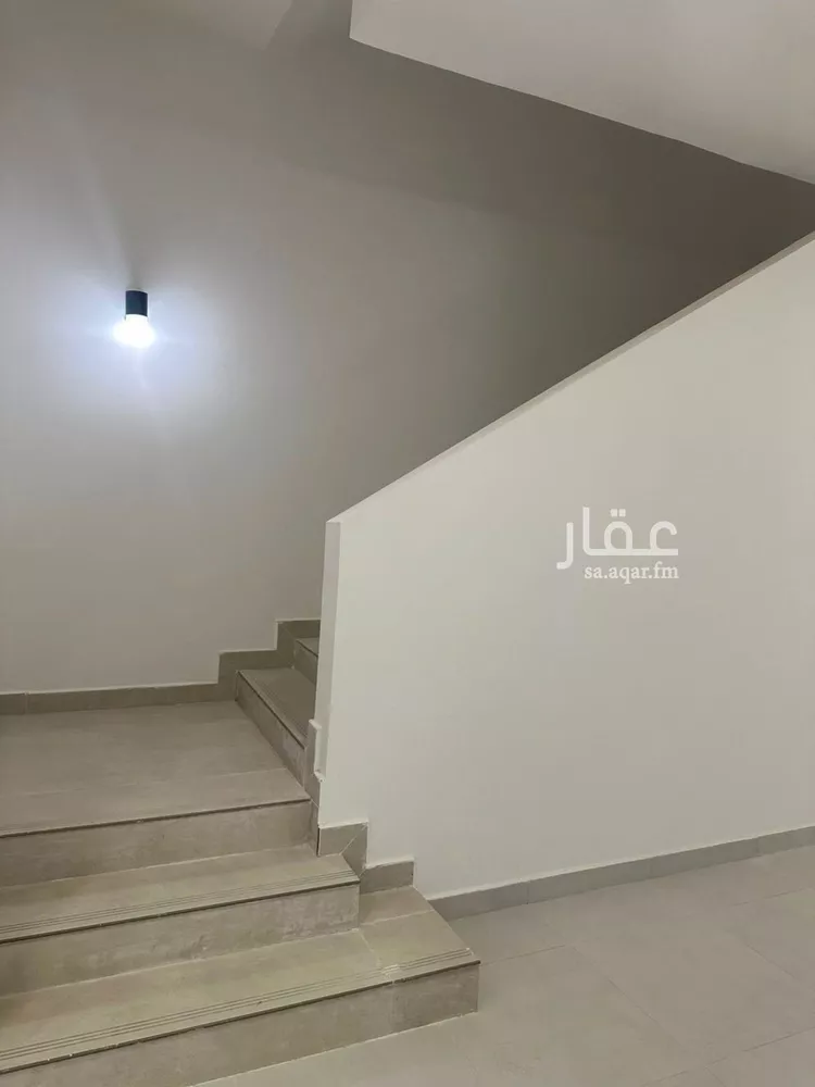 فيلا للإيجار في شارع مطار الملك خالد, حي مطار الملك خالد الدولي, مدينة الرياض, منطقة الرياض صورة 4
