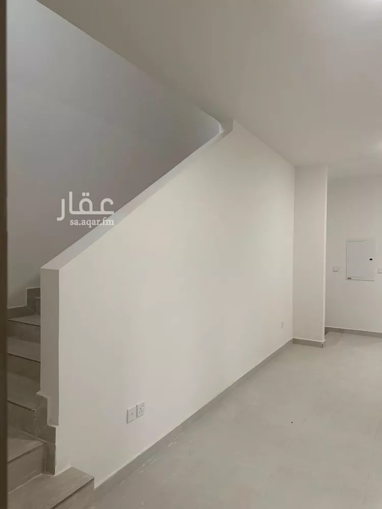 فيلا للإيجار في شارع مطار الملك خالد, حي مطار الملك خالد الدولي, مدينة الرياض, منطقة الرياض 7