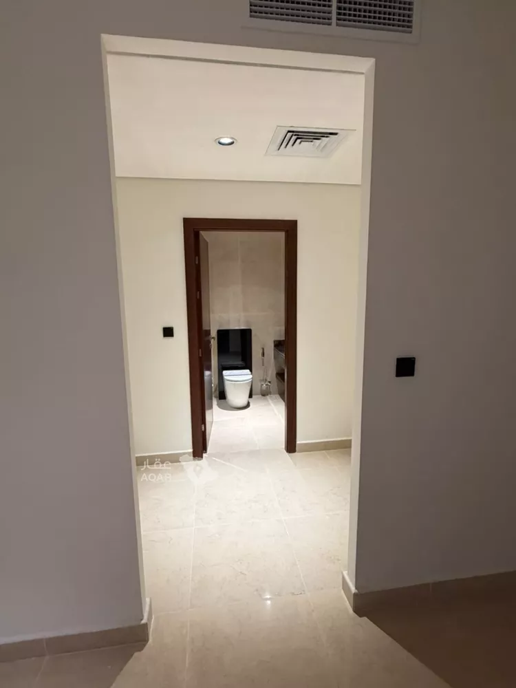 فيلا للإيجار في شارع رواء, حي مطار الملك خالد الدولي, مدينة الرياض, منطقة الرياض 12