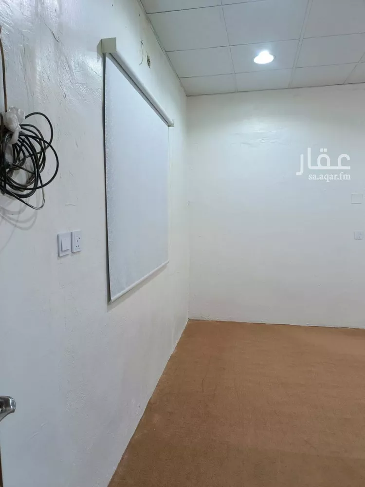 شقة للإيجار في شارع ابن مسافر, حي السويدي, مدينة الرياض, منطقة الرياض صورة 3