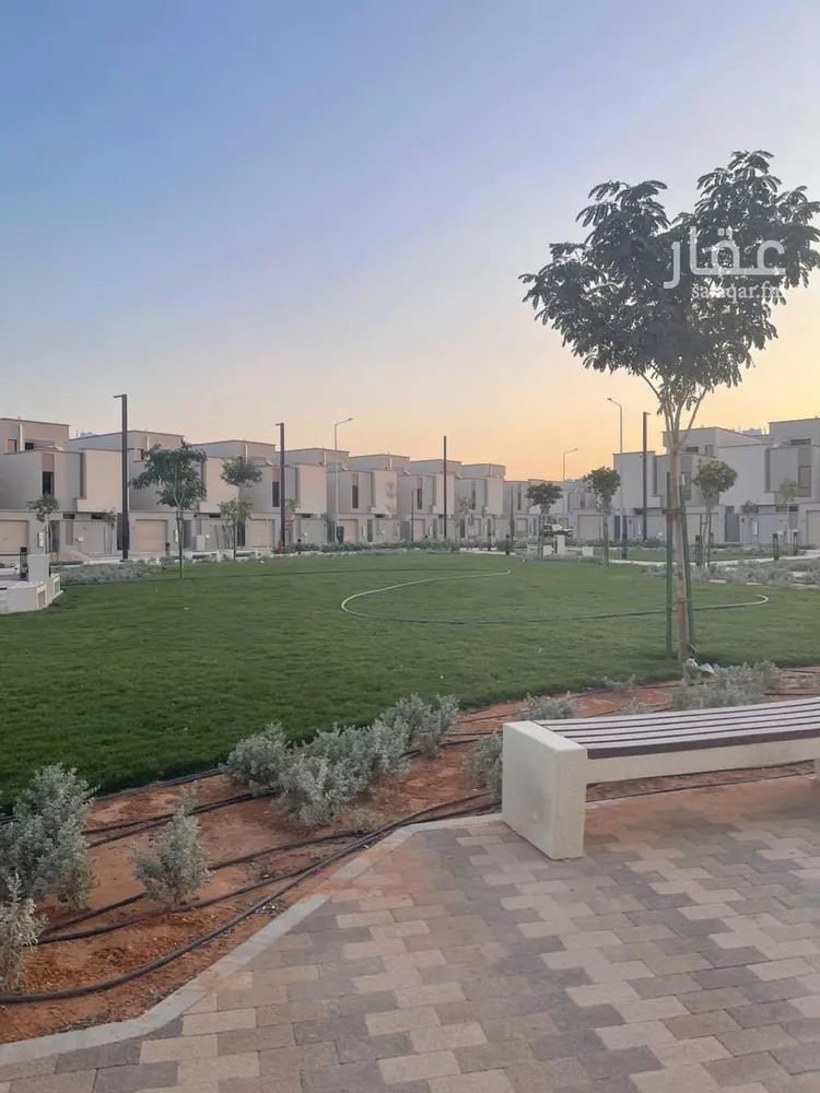 فيلا للإيجار في شارع أبي القاسم الحراني  , حي مطار الملك خالد الدولي, مدينة الرياض, منطقة الرياض صورة 2