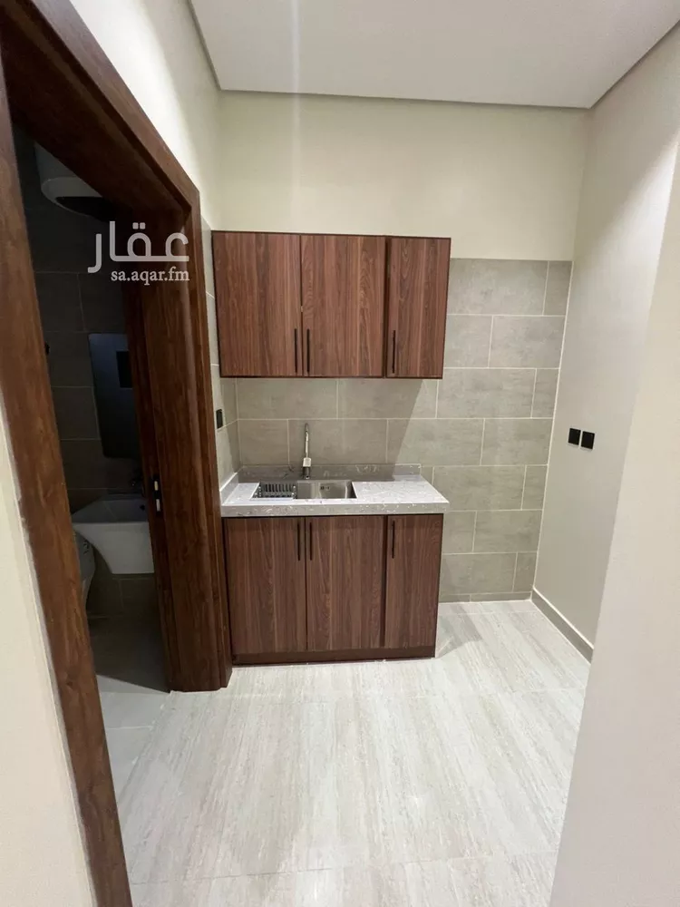 شقة للإيجار في شارع طريق المدينة المنورة, حي العوالي, مدينة الرياض, منطقة الرياض صورة 4